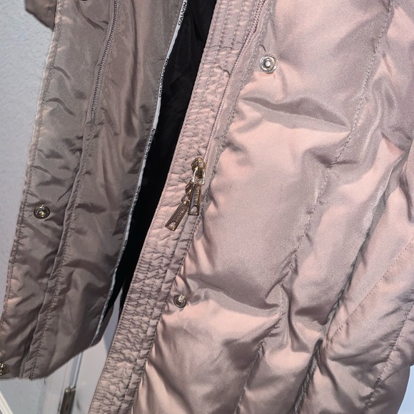 Calvin Klein - Picture 5 of 5